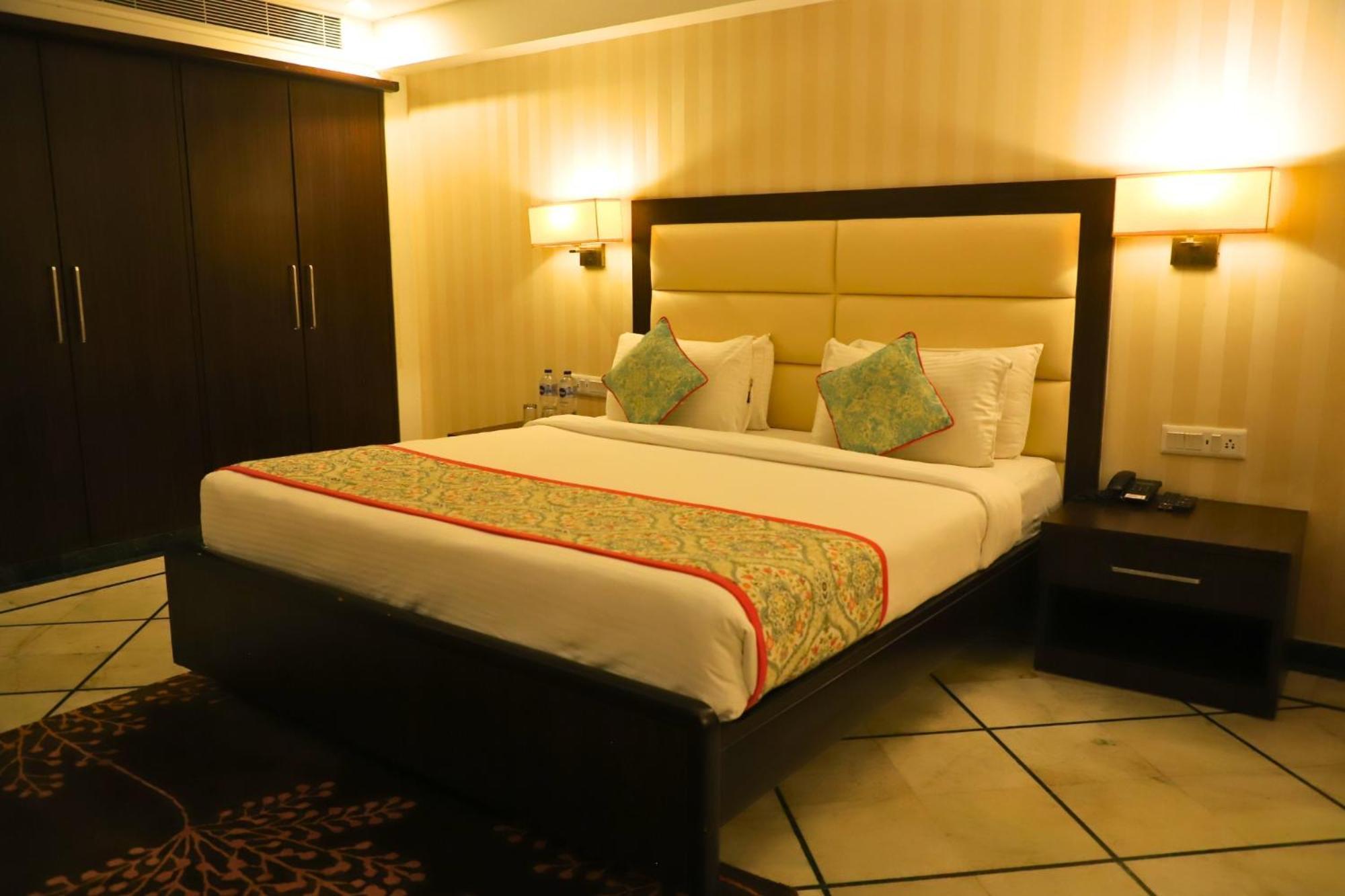 Hotel Natraj Rishīkesh Exteriör bild